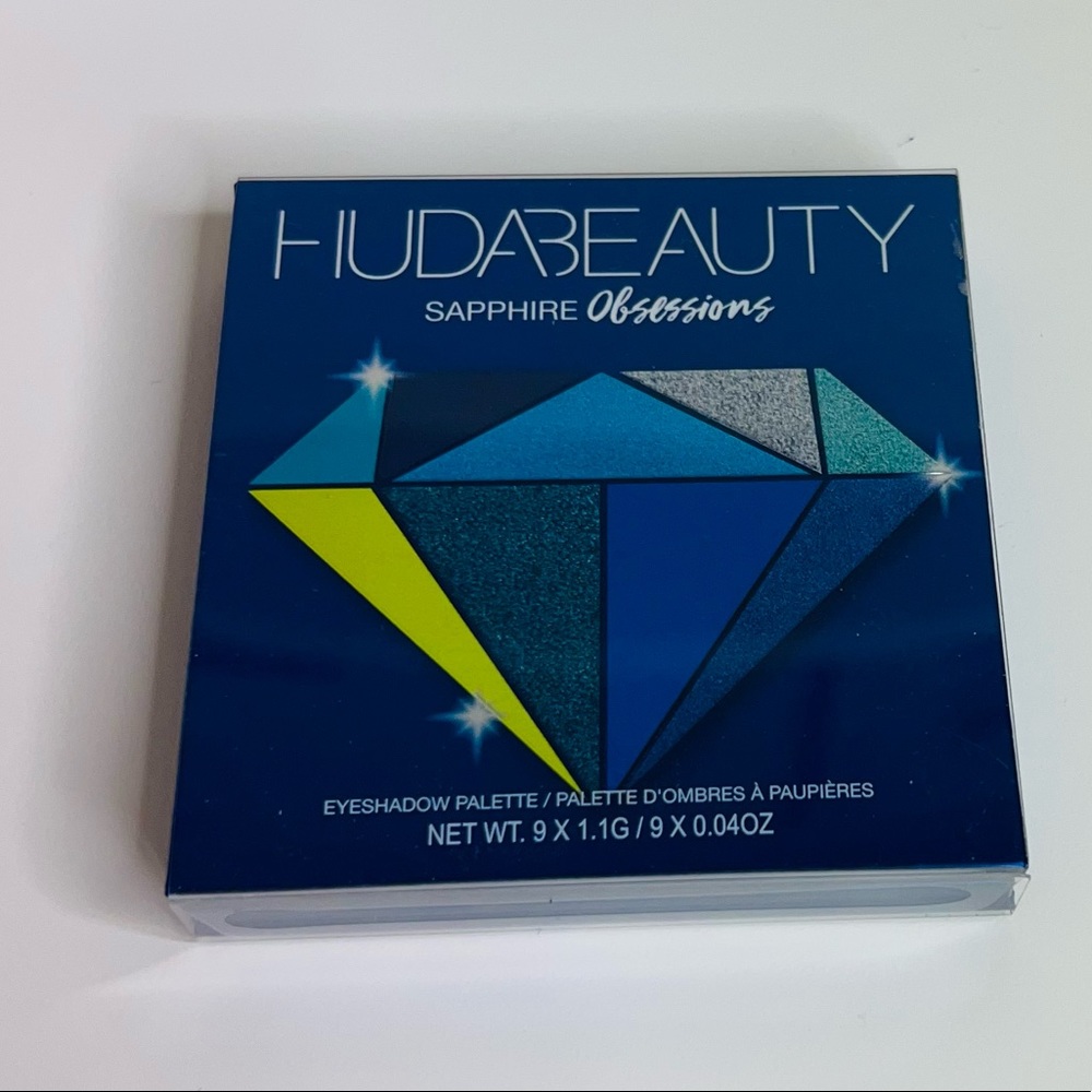 New! Huda Beauty Sapphire Palette